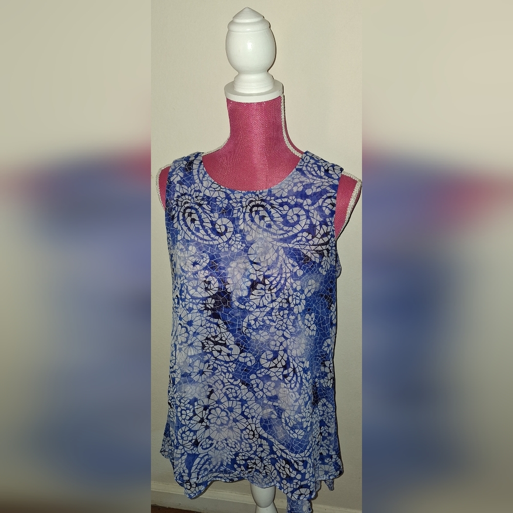 Fever women's medium shirt